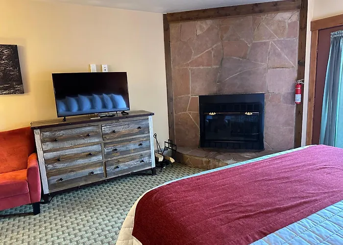 Silver Moon Inn